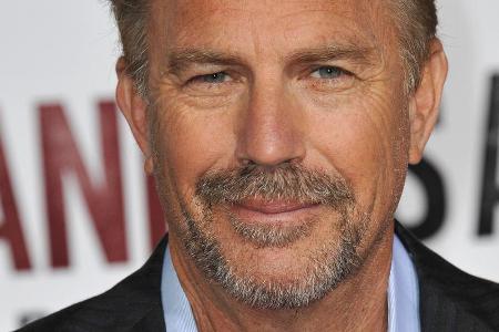 Kevin Costner bei einer Filmpremiere Kevin Costner bei einer Filmpremiere