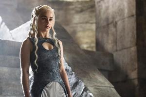 Emilia Clarkes Wunsch für "GoT": Runter mit den Hosen!