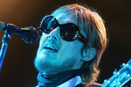 Daniel Johns machte nach der Trennung von Silverchair negative Schlagzeilen wegen seines Alkoholkonsums Daniel Johns machte nach der Trennung von Silverchair negative Schlagzeilen wegen seines Alkoholkonsums
