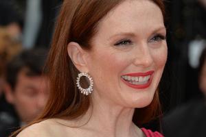 Julianne Moore gibt ihre Rollen "an der Garderobe ab"