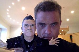Tochter von Robbie Williams will Papa-Puppe nicht