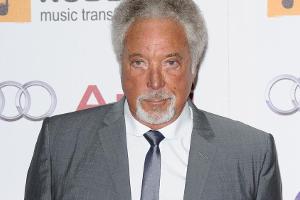 Frau von Tom Jones erliegt dem Krebs