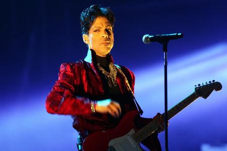 Prince bei einem Auftritt auf dem Sziget-Festival in Budapest Prince bei einem Auftritt auf dem Sziget-Festival in Budapest