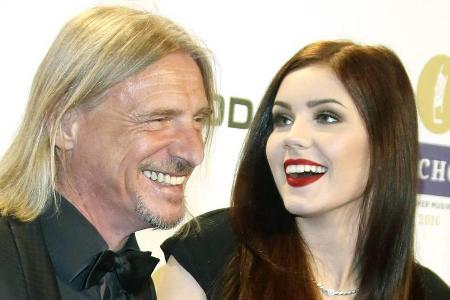 Ein ungleiches Paar: Frank Otto (58) und Nathalie Volk (19) Ein ungleiches Paar: Frank Otto (58) und Nathalie Volk (19)