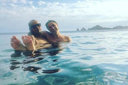 Zach Braff und Donald Faison spielten vor der Kamera beste Freunde - und sind es auch privat bis heute geblieben Zach Braff und Donald Faison spielten vor der Kamera beste Freunde - und sind es auch privat bis heute geblieben