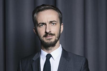 Nachdenklich: Jan Böhmermann hat seinen Auftritt beim Grimme-Preis abgesagt Nachdenklich: Jan Böhmermann hat seinen Auftritt beim Grimme-Preis abgesagt