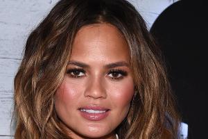 Shitstorm gegen Neu-Mama Chrissy Teigen