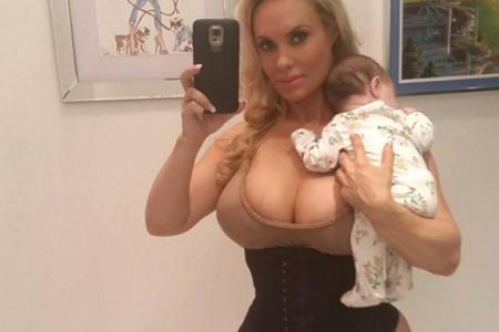 Bringt ihren Körper nach der Geburt auf ganz eigene Weise wieder in Form: Coco Austin Bringt ihren Körper nach der Geburt auf ganz eigene Weise wieder in Form: Coco Austin