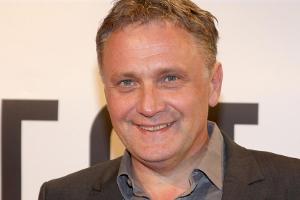 Bernhard Schir: Der heimliche Star in "Die Hebamme II"