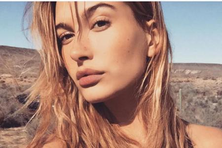 Hailey Baldwin freut sich über das Shooting und ist gespannt auf das Coachella Festival im April Hailey Baldwin freut sich über das Shooting und ist gespannt auf das Coachella Festival im April