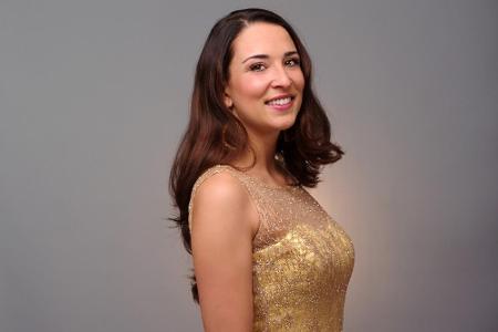 Sarah (22) wohnt in Berlin, wo sie gerade ihren Bachelor of Arts gemacht. Als Barkeeperin ist sie viel im Berliner Nachtlebe...