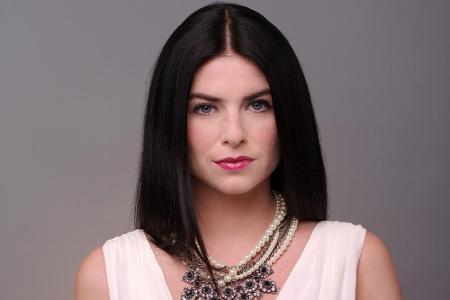 Vivien (21), das Küken unter den Bachelor-Ladys, lebt in Köln und studiert dort International Business mit Marketing Managem...