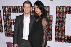 Morena Baccarin: So stylisch umhüllt sie ihren Babybauch