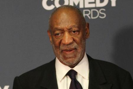 Bill Cosby wehrt sich und klagt gegen eine der Frauen, die er angeblich missbraucht haben soll Bill Cosby wehrt sich und klagt gegen eine der Frauen, die er angeblich missbraucht haben soll
