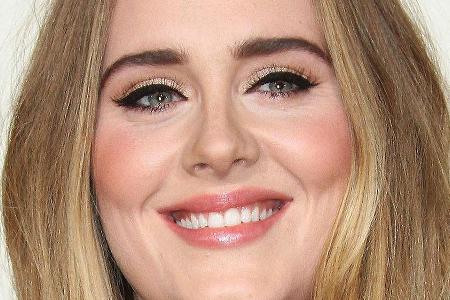 Adele unterstützt Kesha Adele unterstützt Kesha