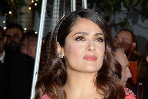 Salma Hayek: Ihr Hund wurde brutal erschossen