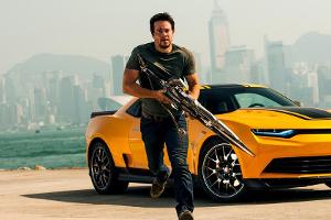 Mark Wahlberg soll auch in den kommenden Teilen von "Transformers" mitspielen