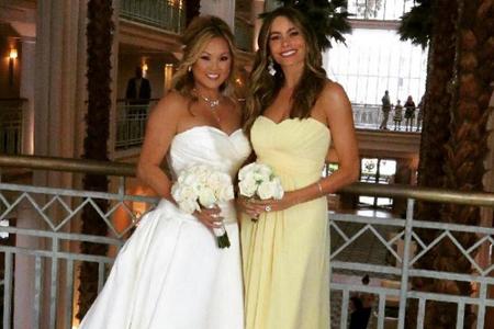 Stahl der Braut beinahe die Show: Sofia Vergara (r.) Stahl der Braut beinahe die Show: Sofia Vergara (r.)