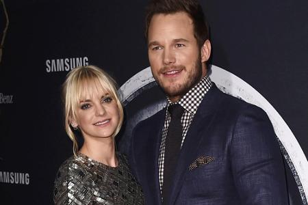 Anna Faris und Ehemann Chris Pratt bei der Premiere seines Films Anna Faris und Ehemann Chris Pratt bei der Premiere seines Films
