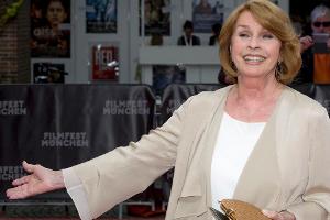Senta Berger: Ihr Ausgleich sind Pommes und Bier