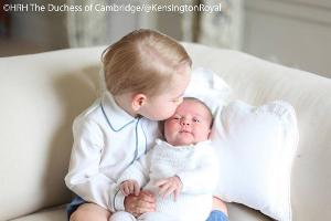 Erste Bilder von Prinz George und Charlotte veröffentlicht