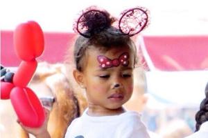 North West: Süße Minnie-Maus-Geburtstagsfete in Disneyland