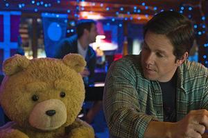 Ted hat Beziehungsprobleme und sucht Rat bei seinem "Donnerbuddy" John (Mark Wahlberg)