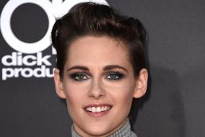 Mutter outet lesbische Beziehung von Kristen Stewart