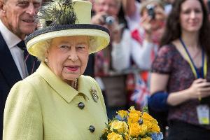 "Spiegel"-Mitgesellschafter Jakob Augstein rechnet mit der Queen ab