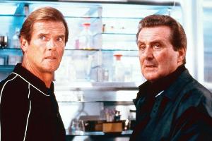 Roger Moore trauert um Patrick Macnee