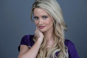 Holly Madison bekam Beschwerde-Briefe von Hugh Hefner
