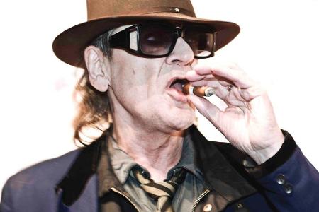 Ganz der Alte: Udo Lindenberg Ende 2012 mit Zigarre bei einer Musicalpremiere