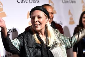 Joni Mitchell: Sie kann noch nicht sprechen