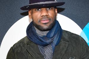 Ungünstiger Winkel: ABC-Kamera enthüllt LeBron James' bestes Stück