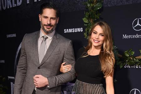 Joe Manganiello und Sofia Vergara auf dem roten Teppich bei der Premiere des Films Joe Manganiello und Sofia Vergara auf dem roten Teppich bei der Premiere des Films