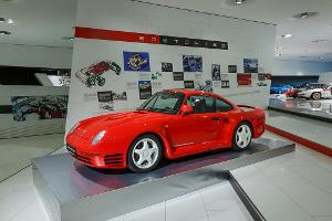 Porsche 959: Dieses Spielzeug nahm Mama Becker ihrem Sohn