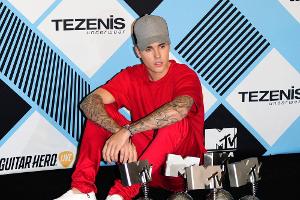 Justin Bieber räumt bei den MTV EMAs ab