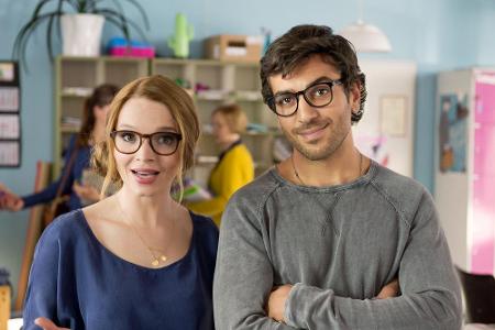 Zeki Müller (Elyas M'Barek) ist als Lehrer ab und zu ganz schön überfordert Zeki Müller (Elyas M'Barek) ist als Lehrer ab und zu ganz schön überfordert