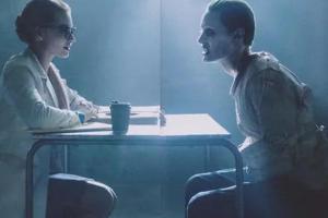 "Zeit für eine kleine Therapie" schrieb Regisseur David Ayer zu diesem Bild mit Margot Robbie und Jared Leto in ihren "Suici...