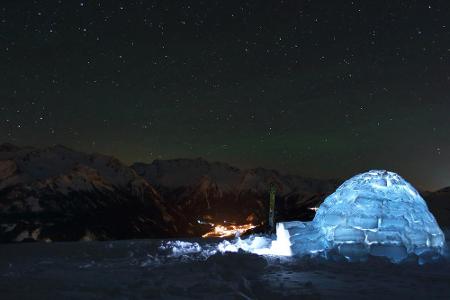 Kalt-romantisches Erlebnis: Übernachtung im Iglu