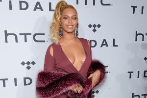 Massig Likes für Beyoncé im Paillettenkleid