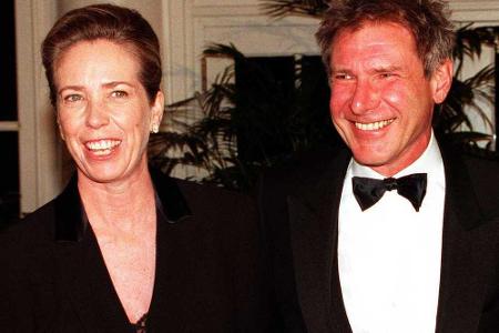 Melissa Mathison und Harrison Ford 1998 bei einem Dinner im Weißen Haus Melissa Mathison und Harrison Ford 1998 bei einem Dinner im Weißen Haus