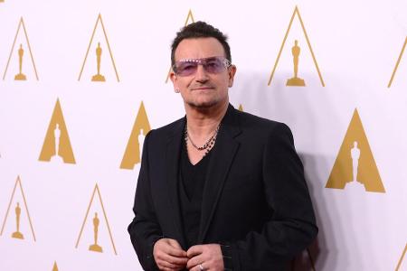 U2-Sänger Bono ruft mit seiner Kampagne (RED) viele Promis zum Kampf gegen AIDS auf U2-Sänger Bono ruft mit seiner Kampagne (RED) viele Promis zum Kampf gegen AIDS auf