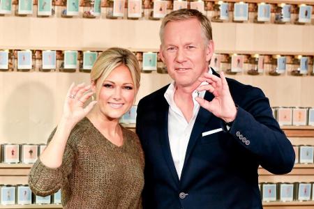 Helene Fischer und Johannes B. Kerner präsentieren ihre Miniatur-Versionen Helene Fischer und Johannes B. Kerner präsentieren ihre Miniatur-Versionen