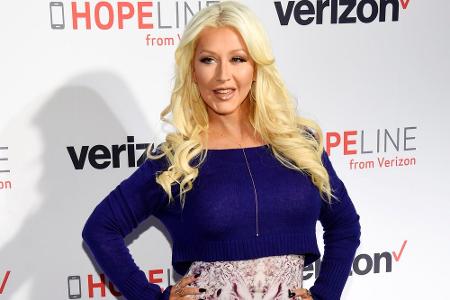 Christina Aguilera bezauberte in einem farbenfrohen Outfit auf dem roten Teppich
