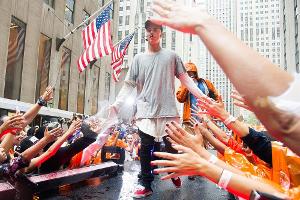 Justin Bieber bläst zum Angriff auf One Direction