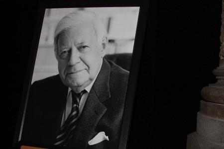 Deutschland nimmt mit einem Staatsakt von Helmut Schmidt Abschied Deutschland nimmt mit einem Staatsakt von Helmut Schmidt Abschied