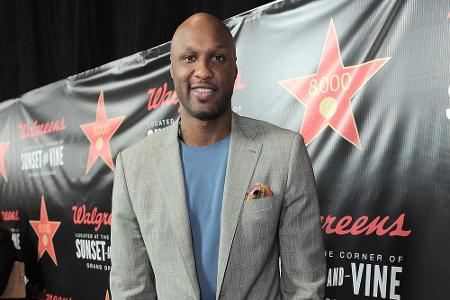 Lamar Odom erholt sich noch immer von den Folgen seines Zusammenbruchs Lamar Odom erholt sich noch immer von den Folgen seines Zusammenbruchs