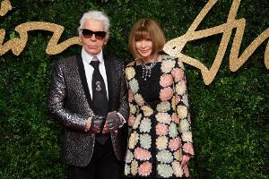 Karl Lagerfeld ließ für Anna Wintour einen Tennisplatz bauen