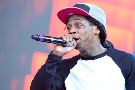 Ein Model verklagt den Rapper Lil Wayne Ein Model verklagt den Rapper Lil Wayne